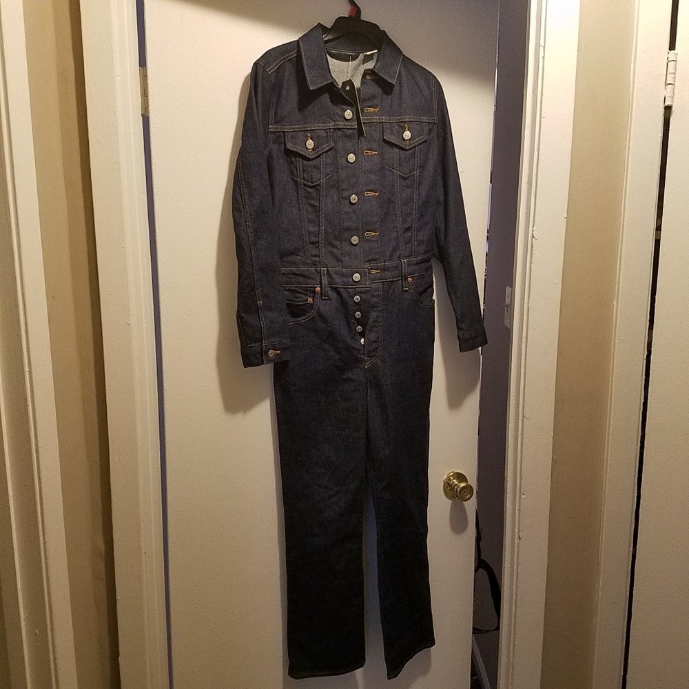 Women size small Levi Kick Flare Jumpsuit